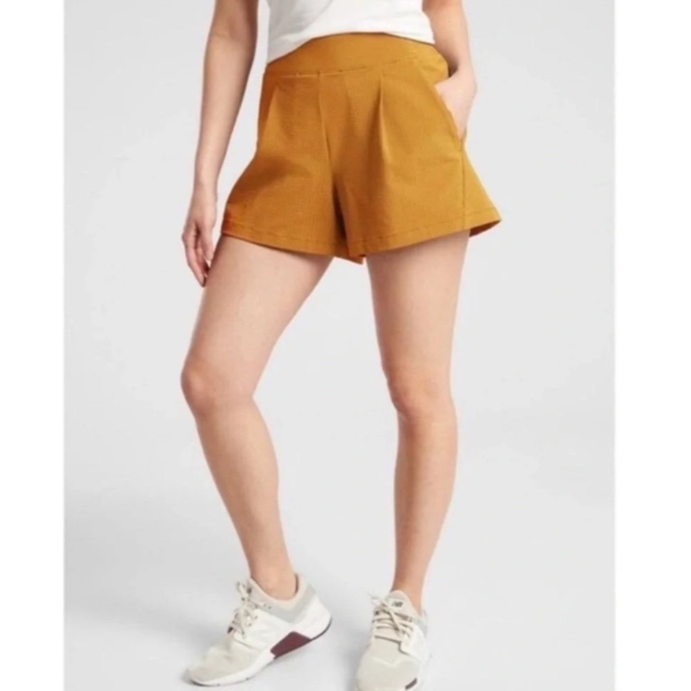 Athleta Textured Brooklyn Short Mustard Brown High Rise Pleated Athleisure 2